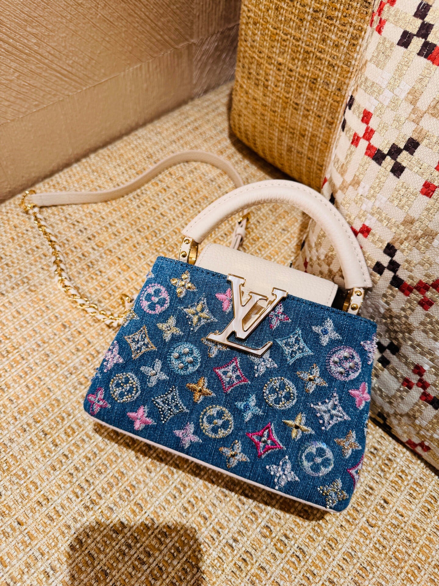 Denim de lujo Mini Bolsa Capucines