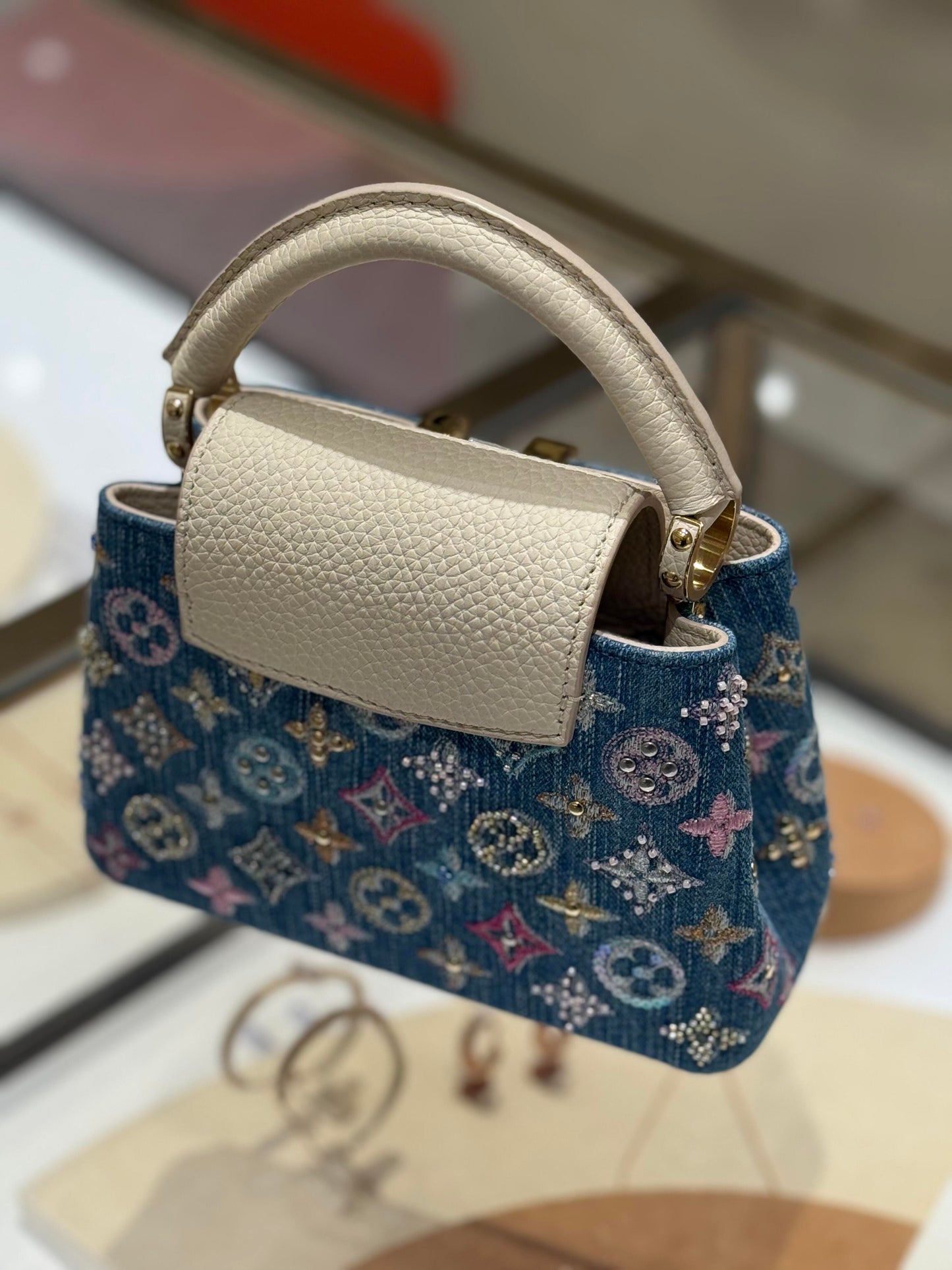 Denim de lujo Mini Bolsa Capucines