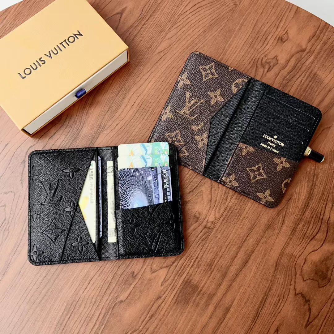 Elegáns LV kockás és monogram pénztárcák