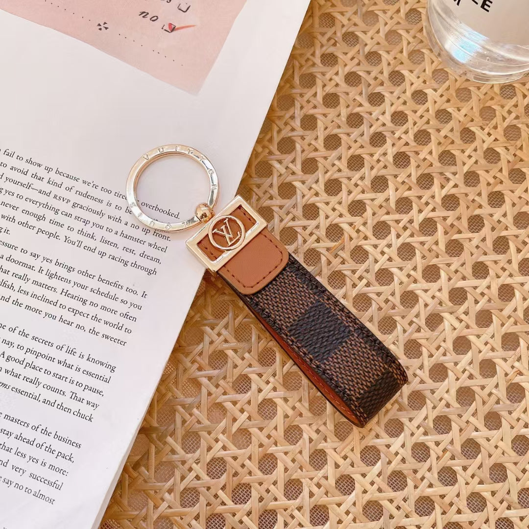 Luksus LV Monogram Keychain - Stilfuld og holdbar i flere farver
