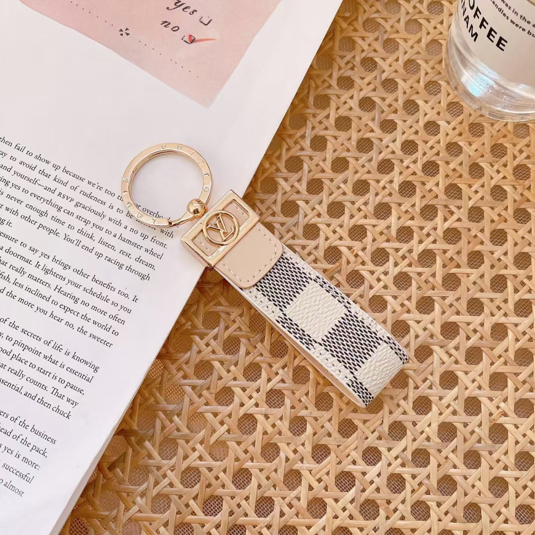 Luksus LV Monogram Keychain - Stilfuld og holdbar i flere farver