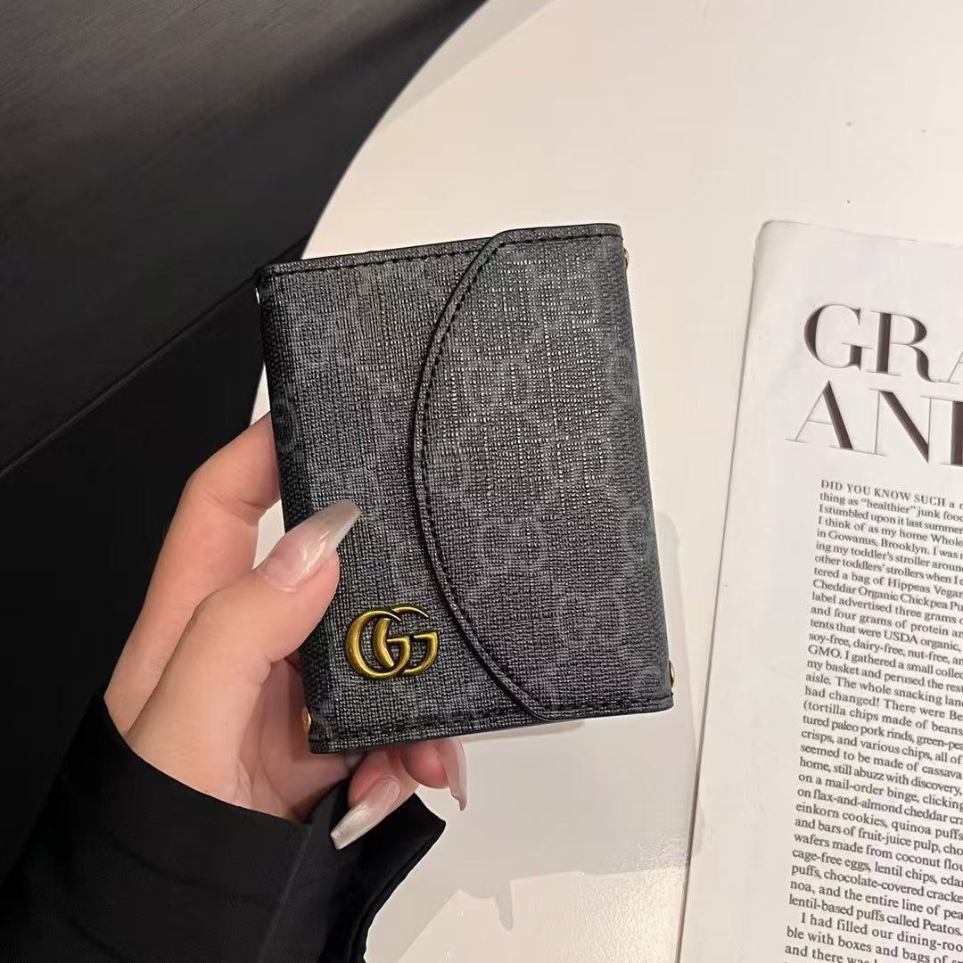 Ylellinen LV- ja GG-inspiroima monogrammi-kompakti lompakkokokoelma