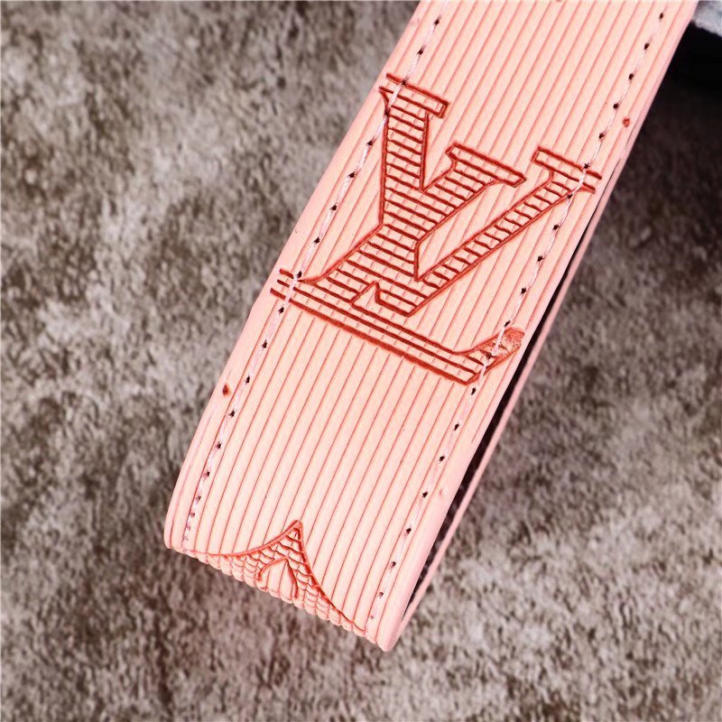 Luksus LV Monogram nøkkelringkolleksjon - livlige farger med elegant gullmaskinvare