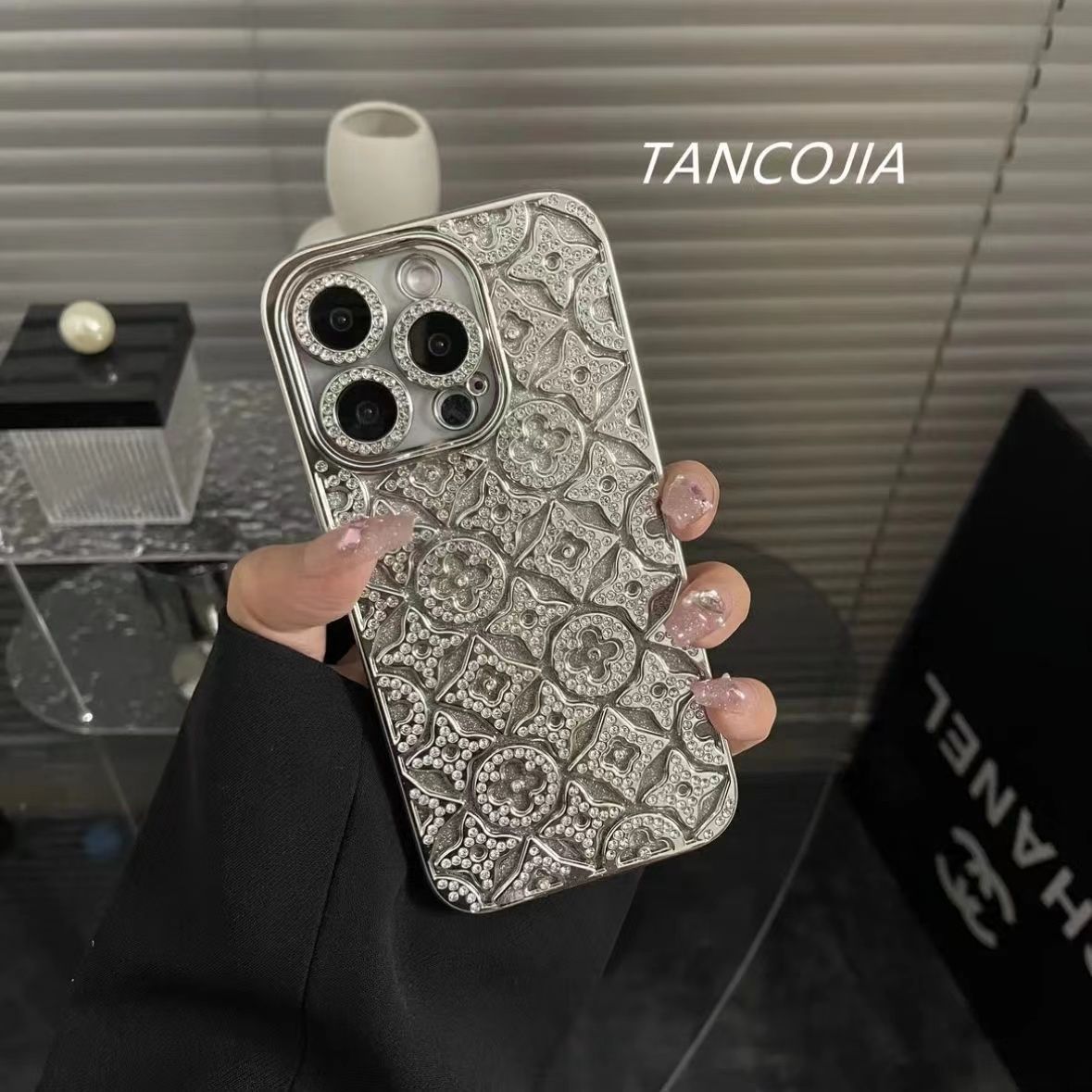 Luksuriøs diamant preget iPhone -sak