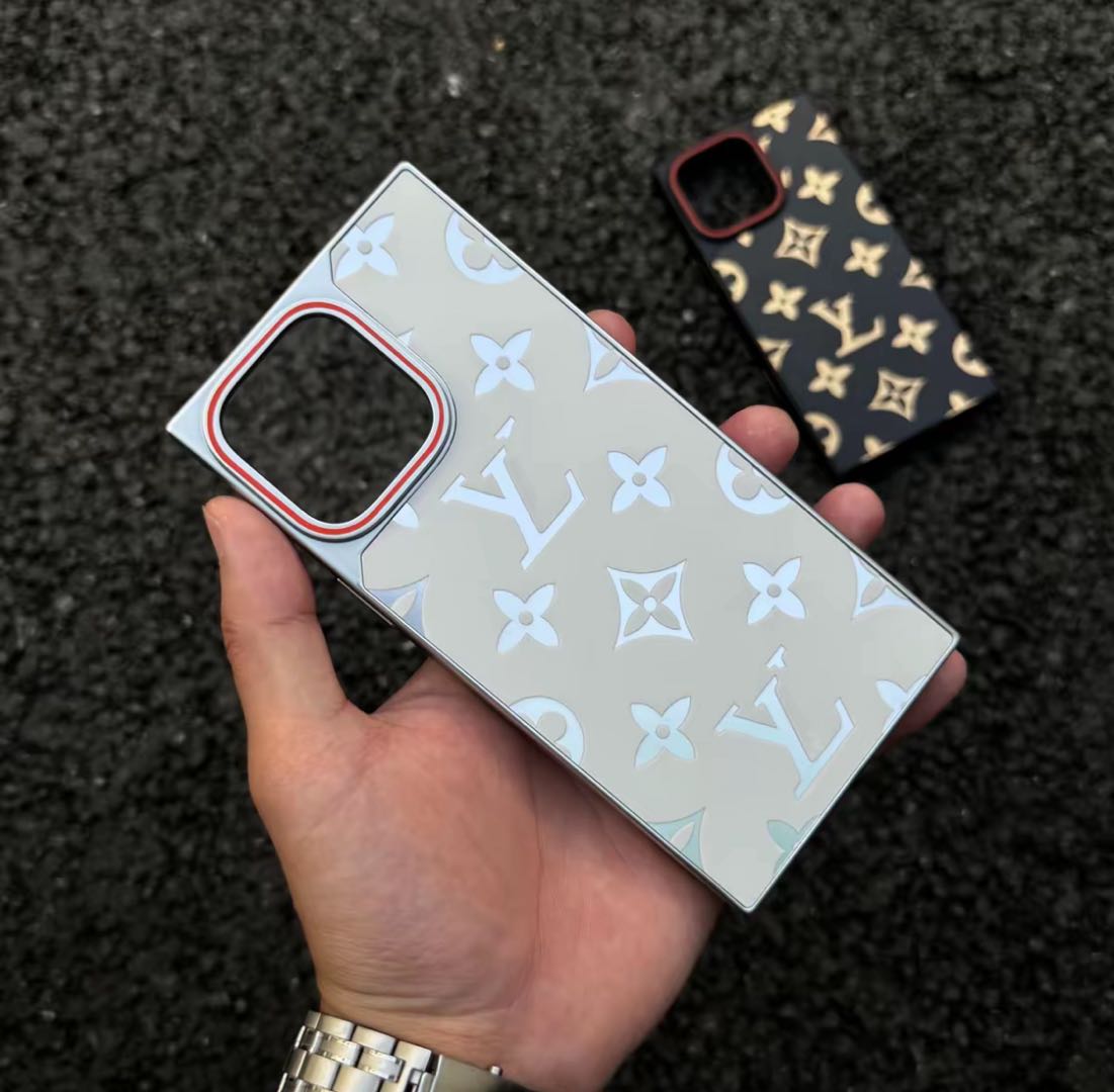 Custodia a forma di iPhone magnetico a forma di forma
