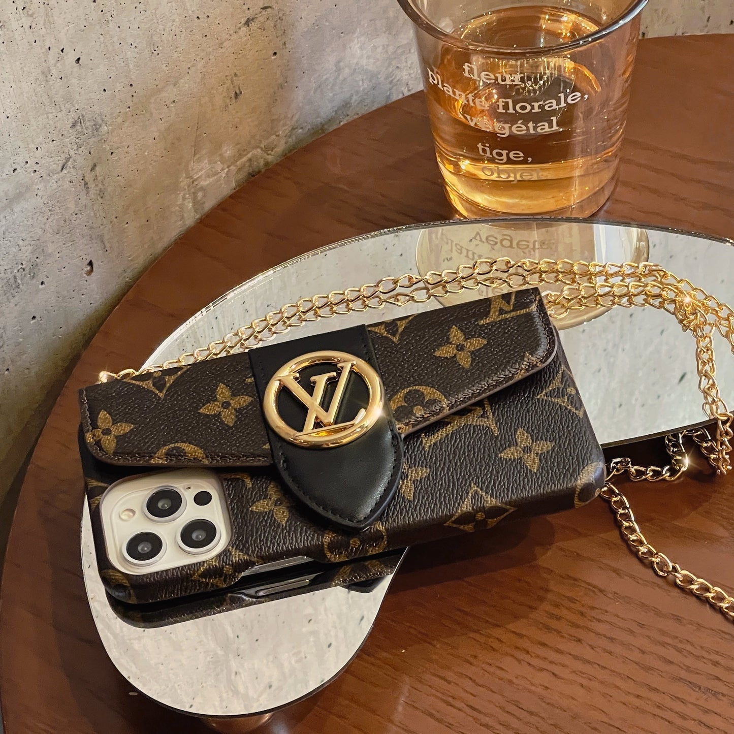 Custodia per iPhone del supporto per la carta Crossbody Lou Gold
