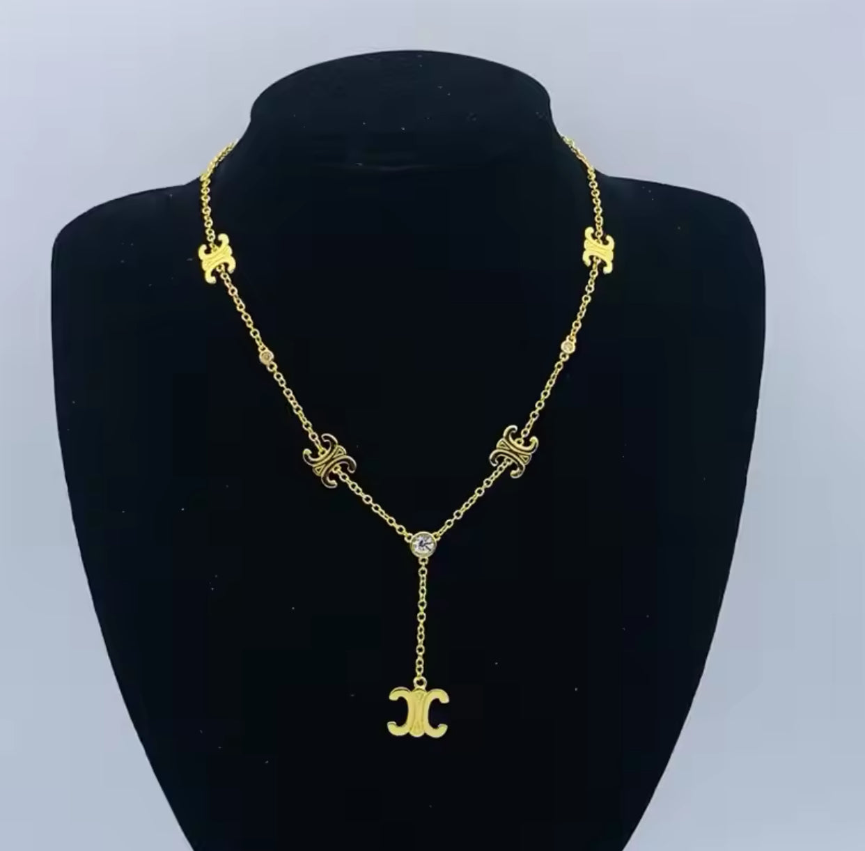 Collana di moda designer
