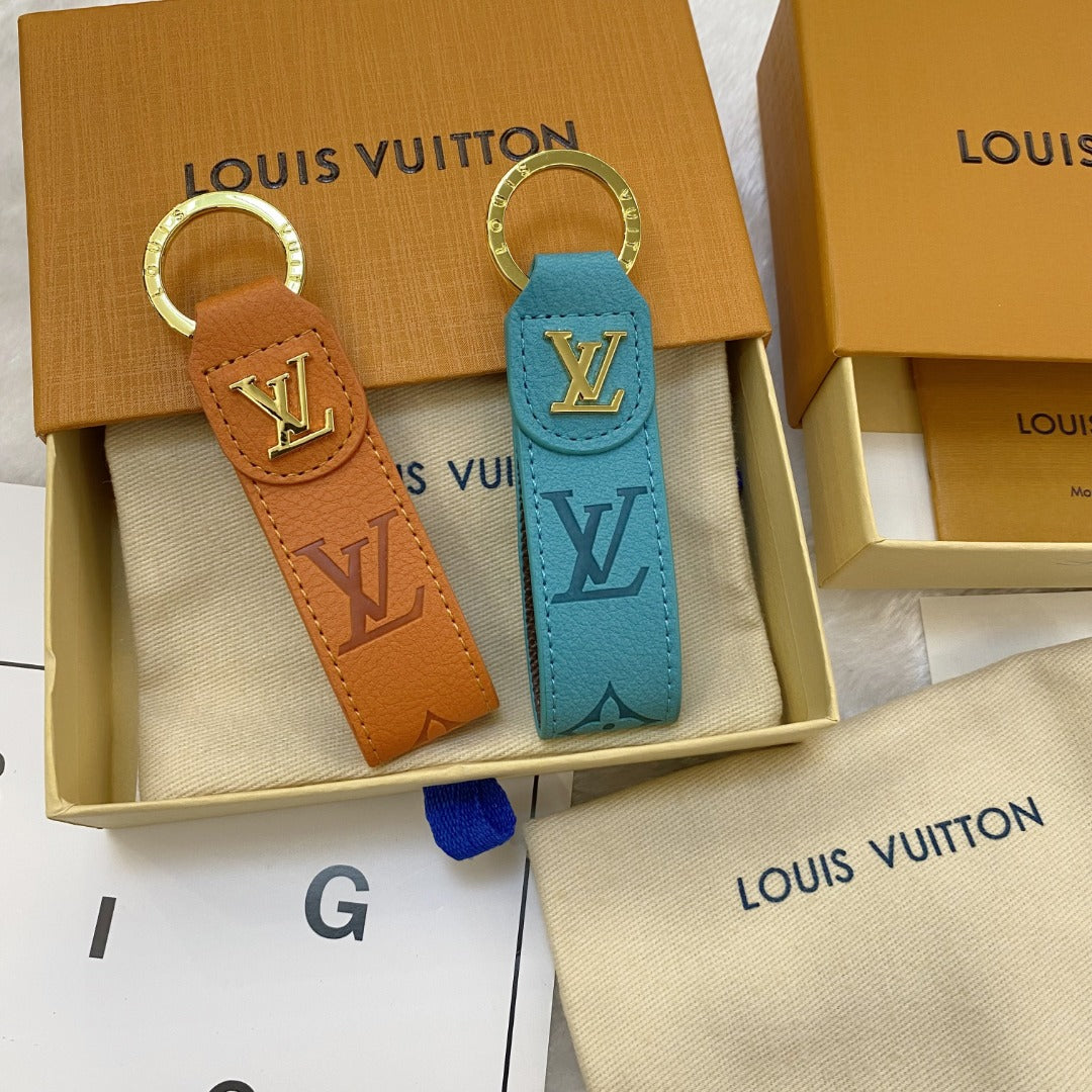 Luksus LV Monogram nøkkelring - Klassisk design med gull aksenter