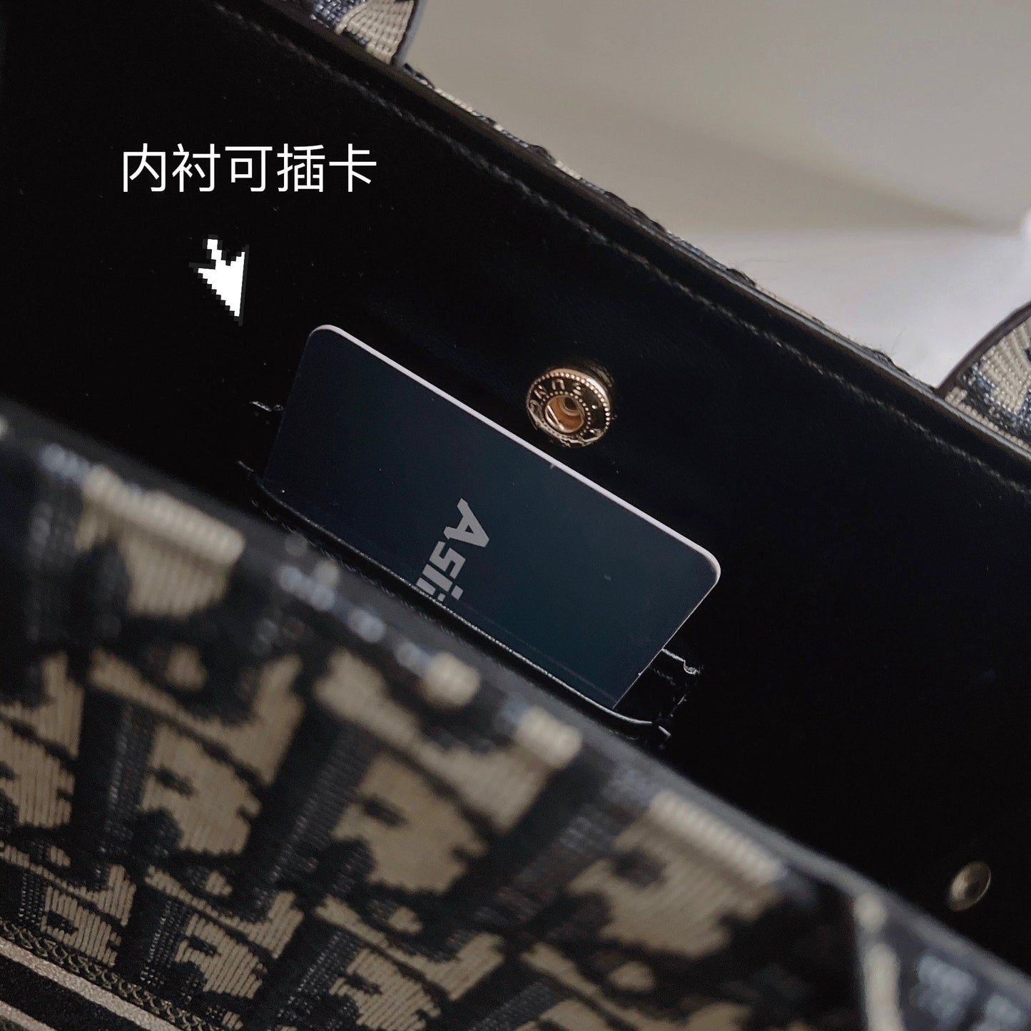 Klasický tote taška s popruhem Crossbody