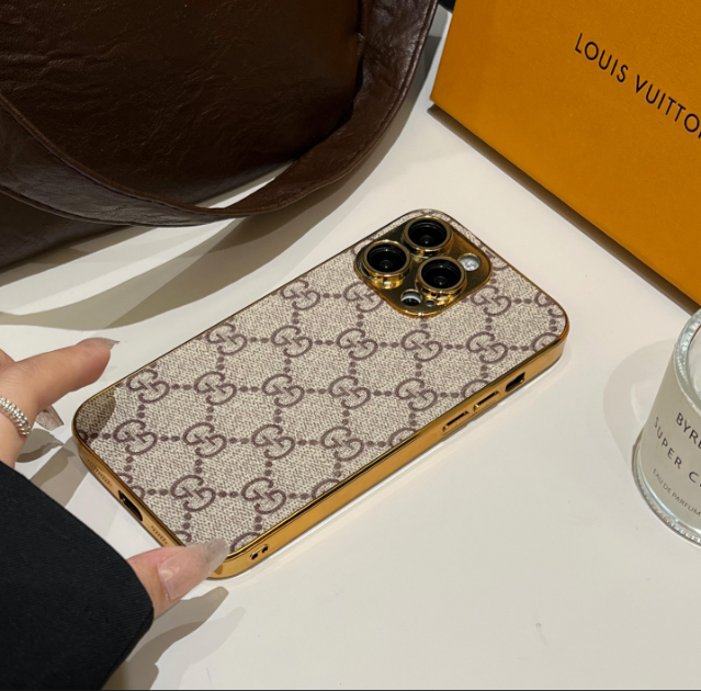 Custodia per iPhone Monogramma Lou Classic con bordi oro elettroplati