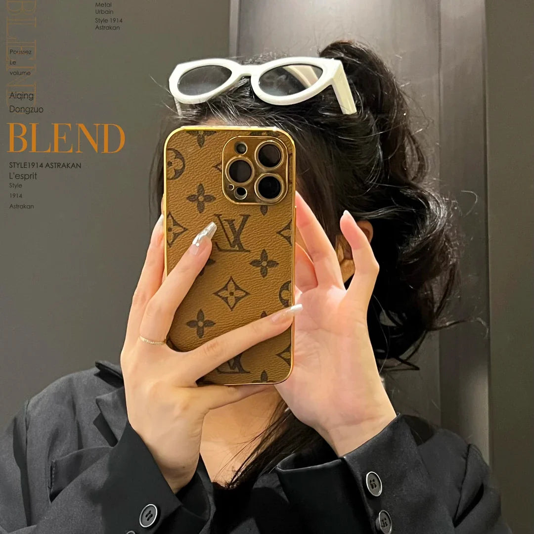 Custodia per iPhone Monogramma Lou Classic con bordi oro elettroplati