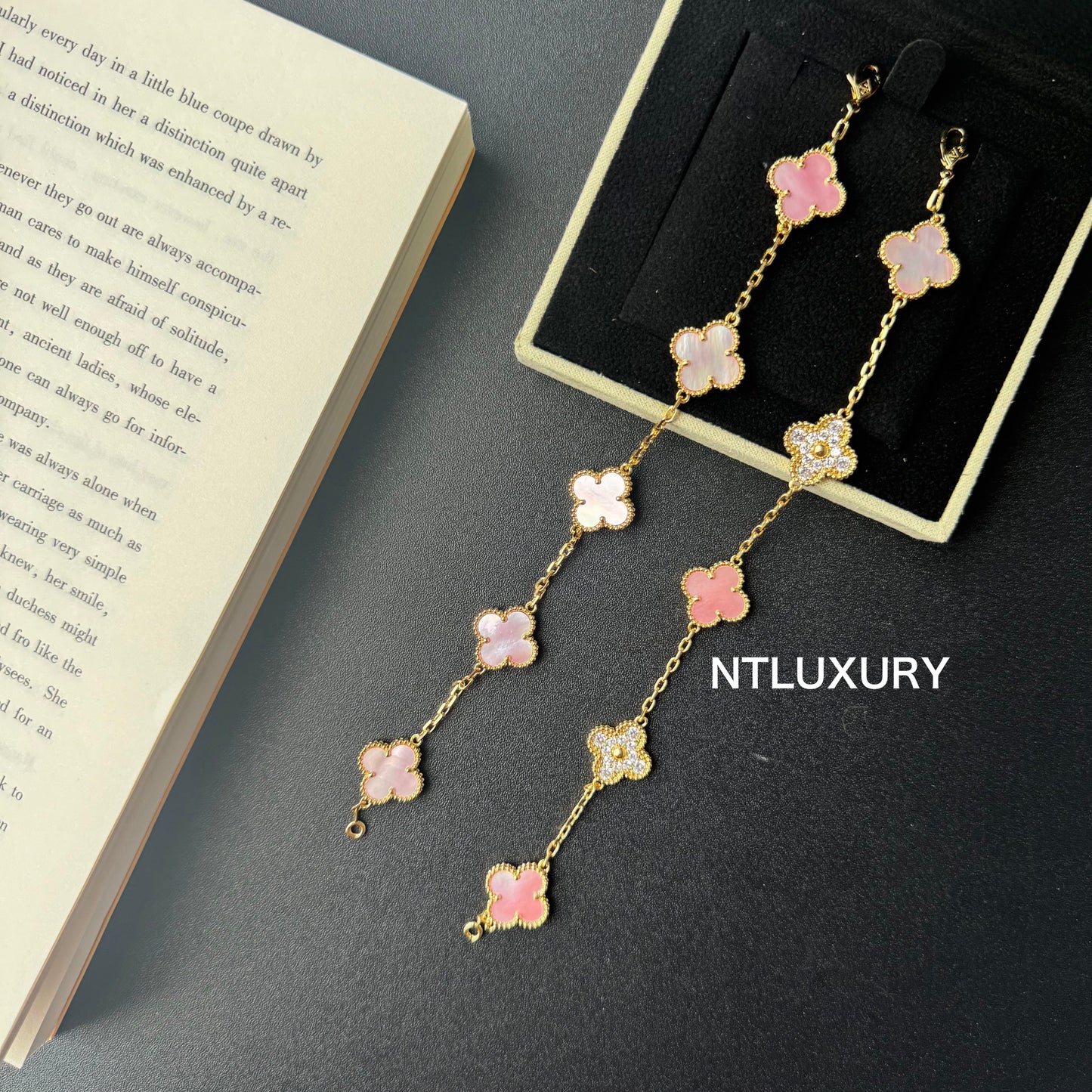 Shell Girl & Shining Leaves Bracelet (Pink)