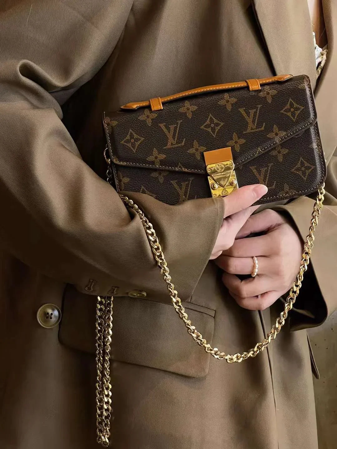 Monogramový plátnový taška ruka držela mobilní telefon s řetězem Crossbody