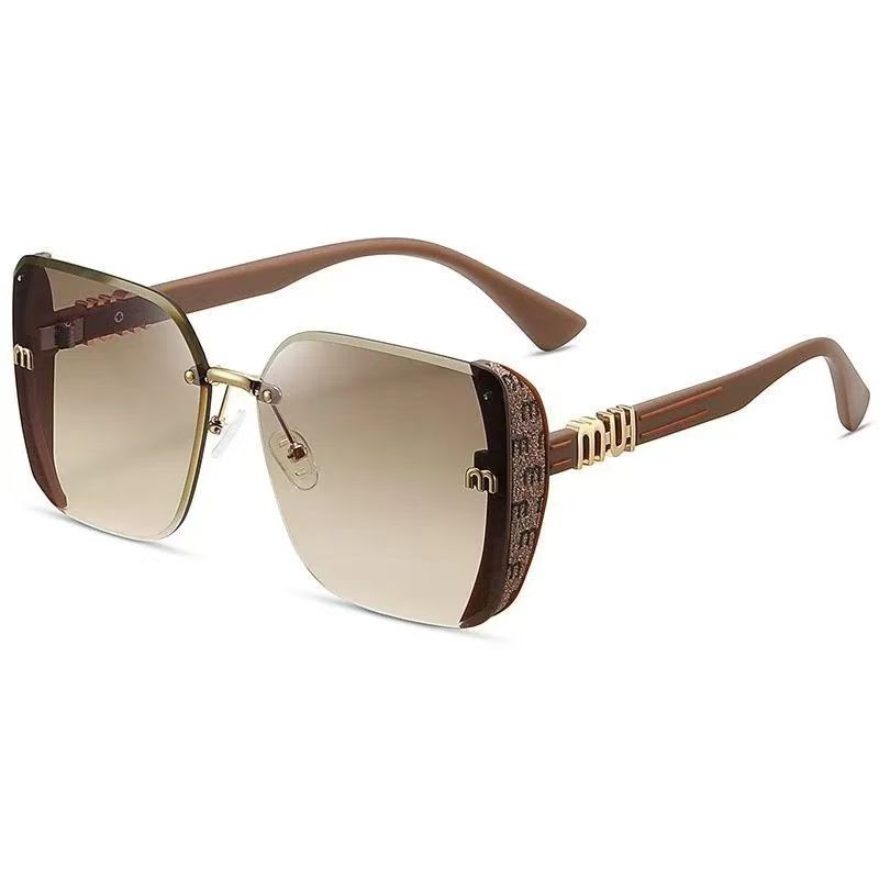 M - Lunettes de soleil élégantes et polyvalentes