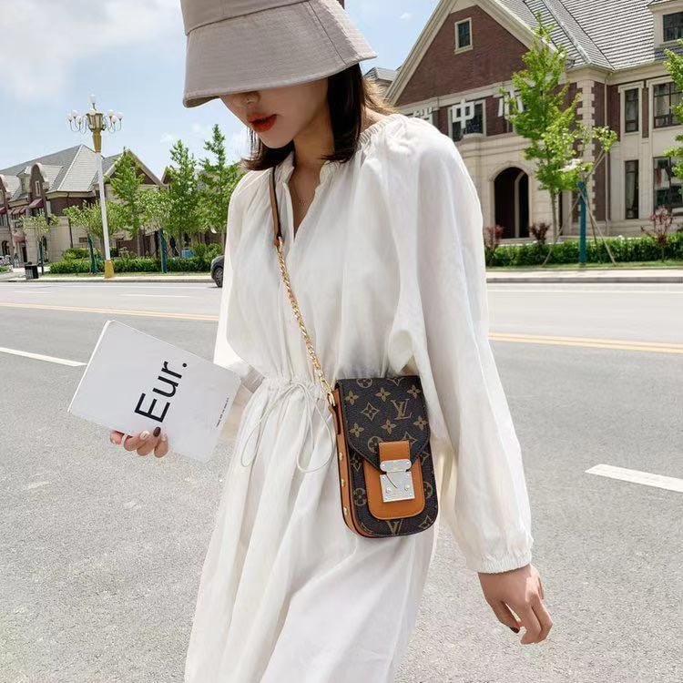 Monogram Crossbody telefonpåse