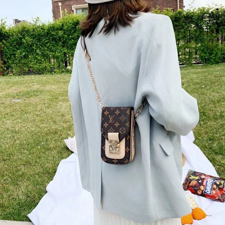 Monogram Crossbody telefonpåse