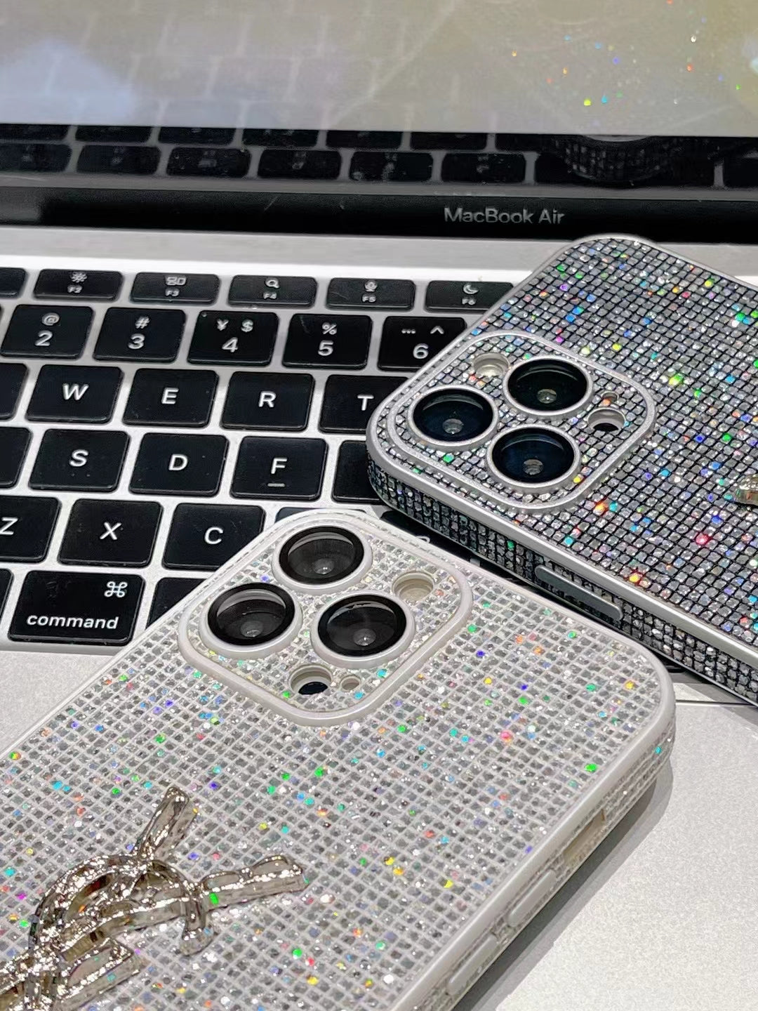 Lussuose custodie per iPhone glitter