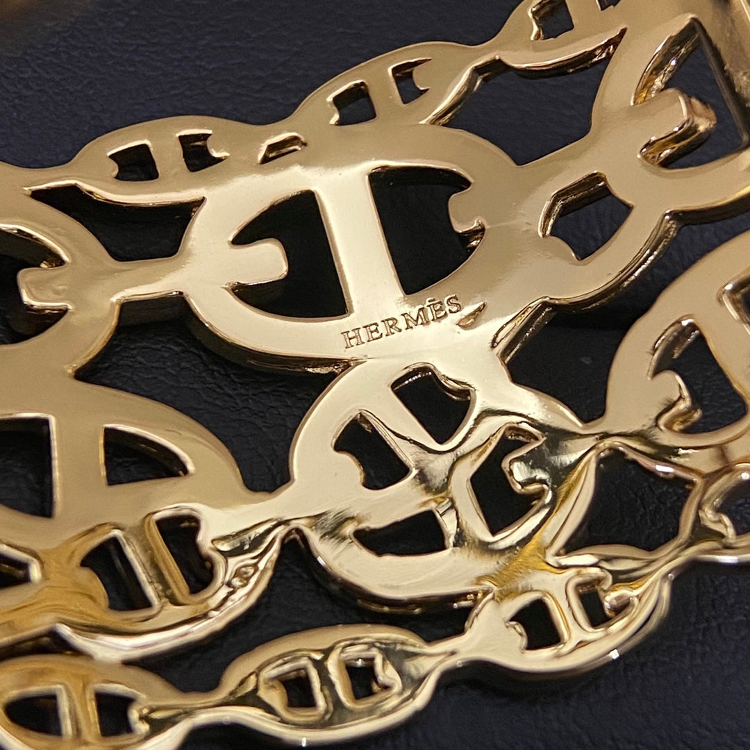 Pig Nose Openwork Bracelet & Rings