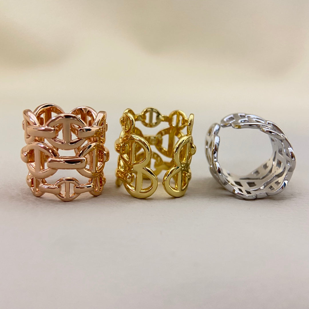 Pig Nose Openwork Bracelet & Rings
