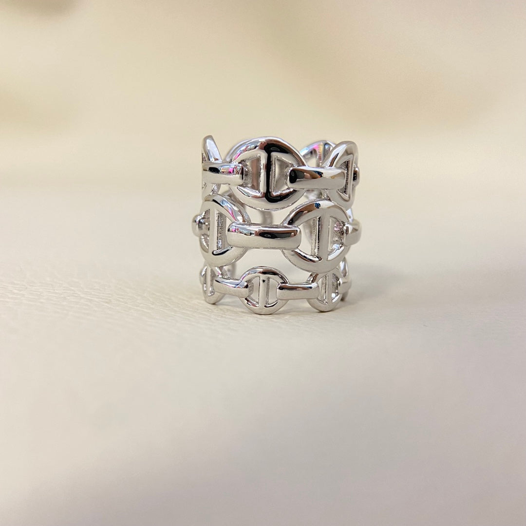 Pig Nose Openwork Bracelet & Rings