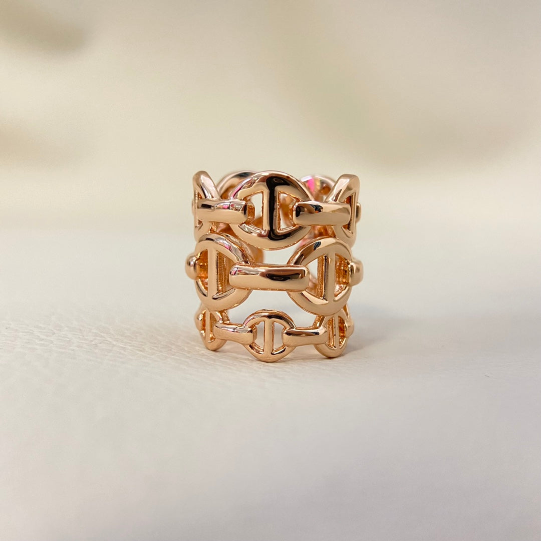Pig Nose Openwork Bracelet & Rings