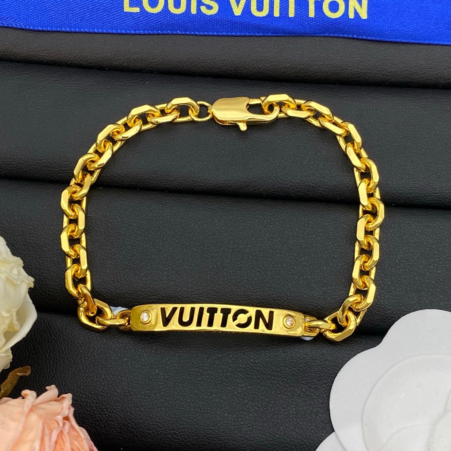 Gold Love Chain Bracelet