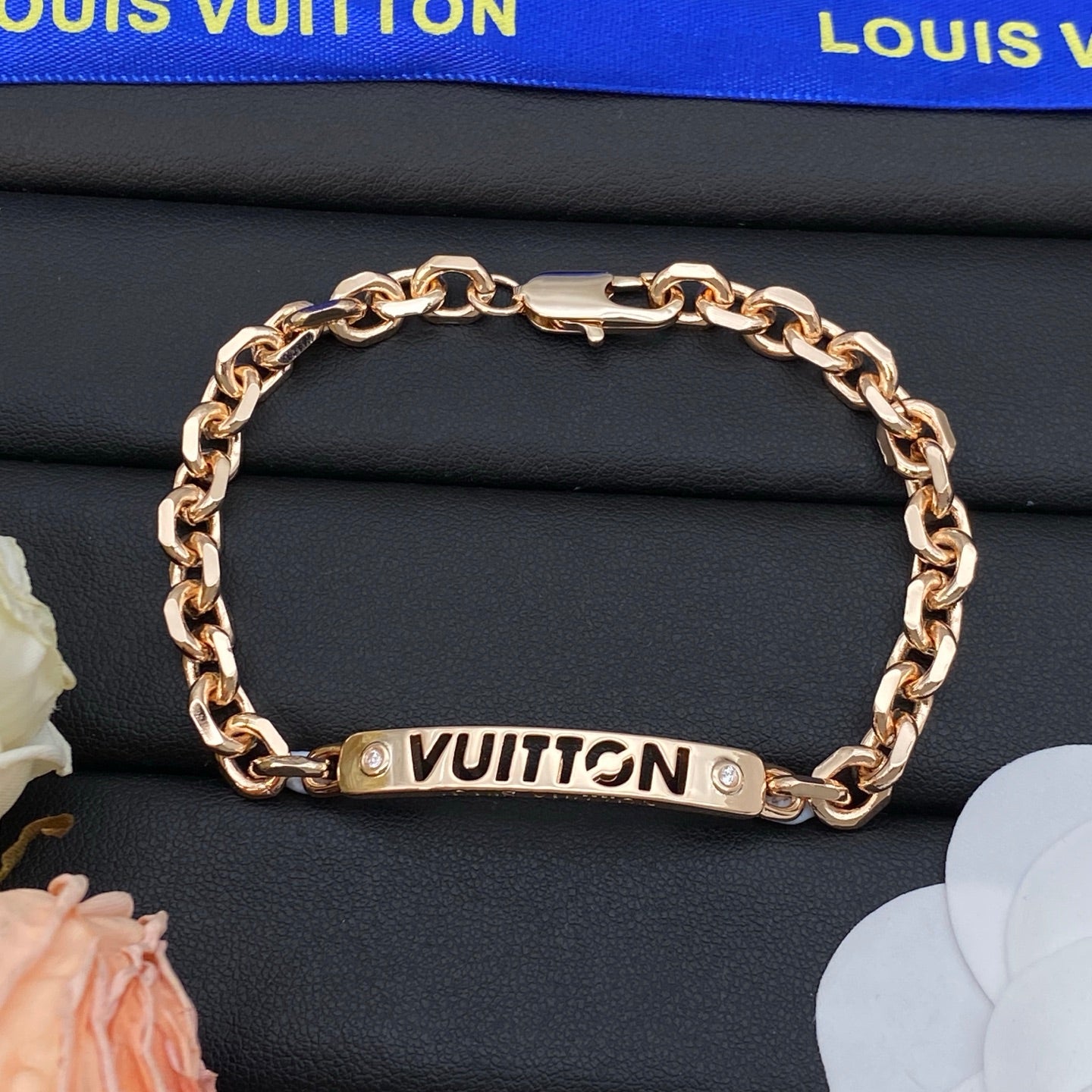 Gold Love Chain Bracelet
