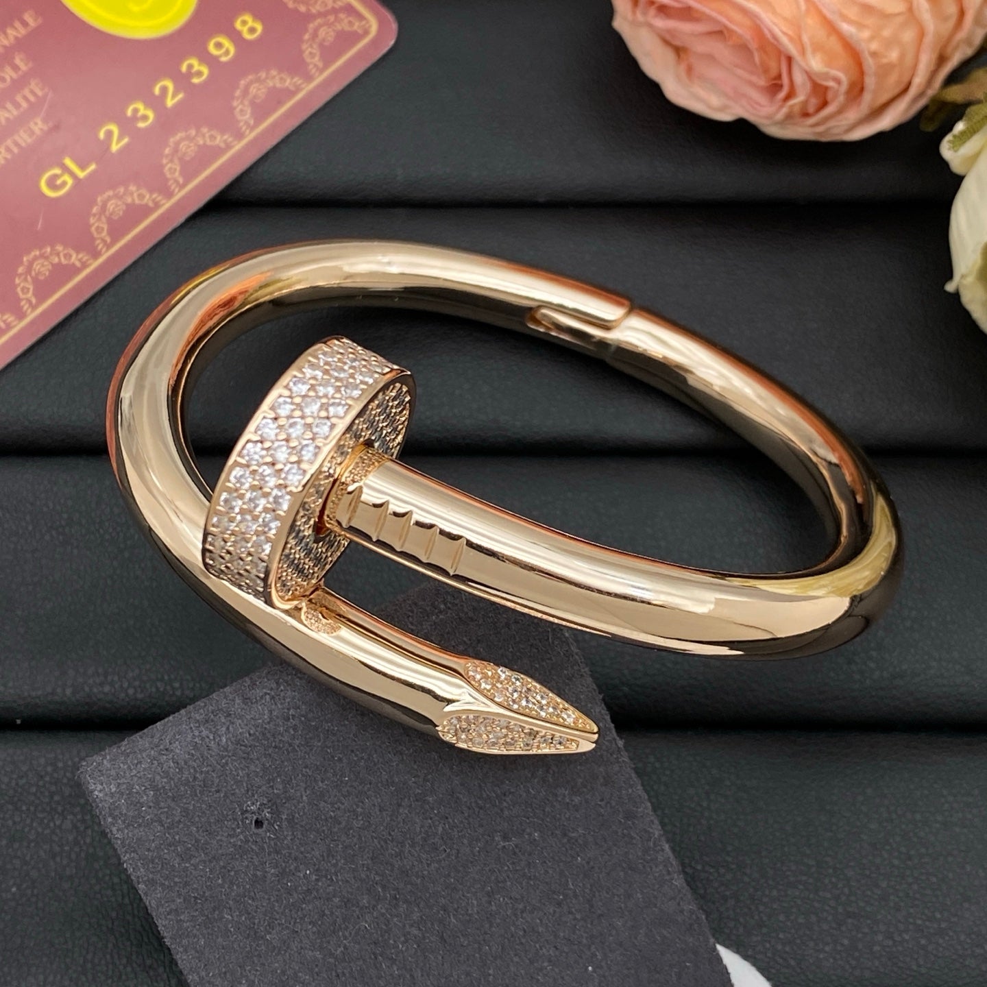 Thick Nail Diamond Design Bracelet