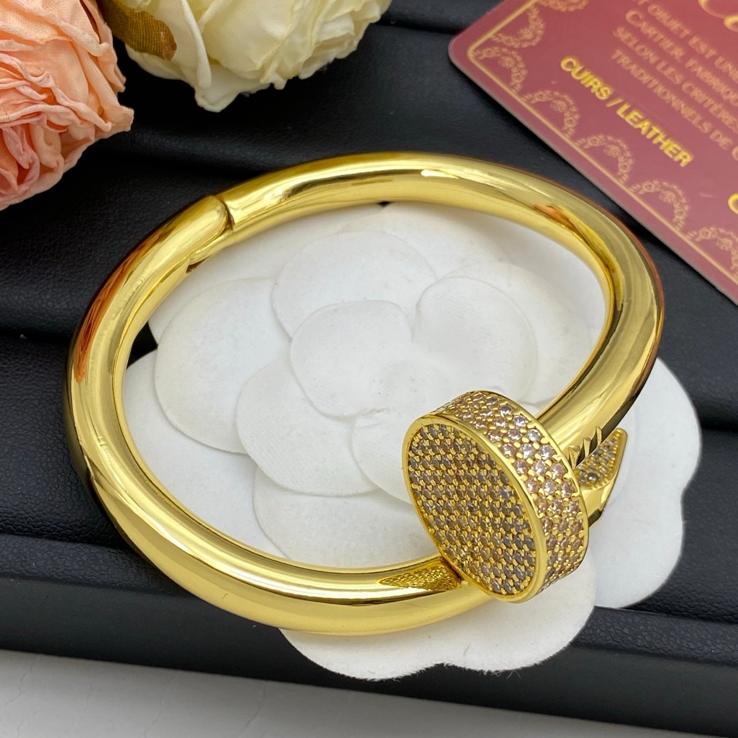 Thick Nail Diamond Design Bracelet