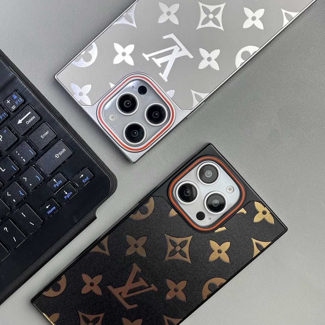 Custodia a forma di iPhone magnetico a forma di forma