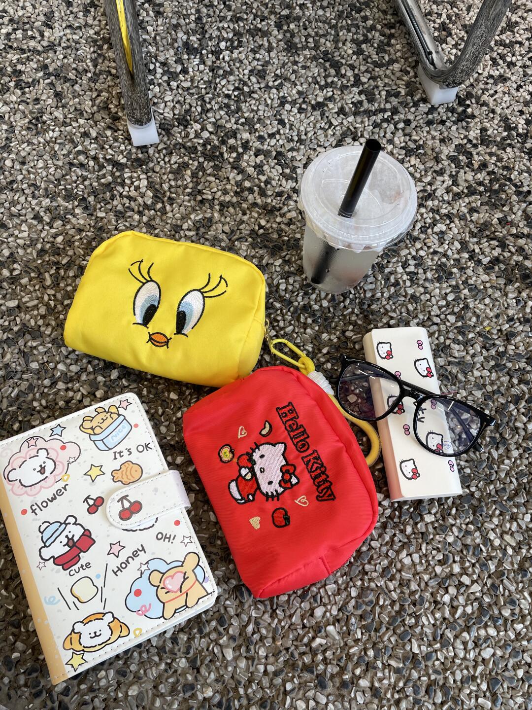 Zůstaňte roztomilý, zůstaňte organizovaní - Tweety Travel Pouch