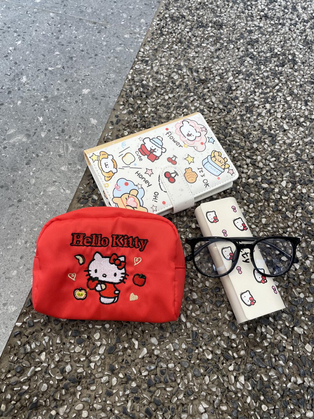 Zůstaňte roztomilý, zůstaňte organizovaní - Tweety Travel Pouch