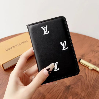 Elegáns LV kockás és monogram pénztárcák