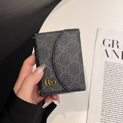 Ylellinen LV- ja GG-inspiroima monogrammi-kompakti lompakkokokoelma