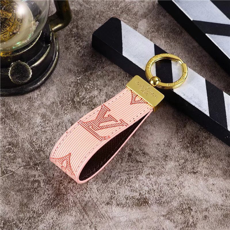 Luksus LV Monogram Keychain Collection - Levende farver med elegant guldhardware