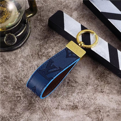 Luksus LV Monogram Keychain Collection - Levende farver med elegant guldhardware