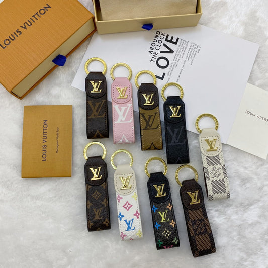 LV -monogrammi -avainketjukokoelma - Luxury Designer KeyRing -tarvikkeet