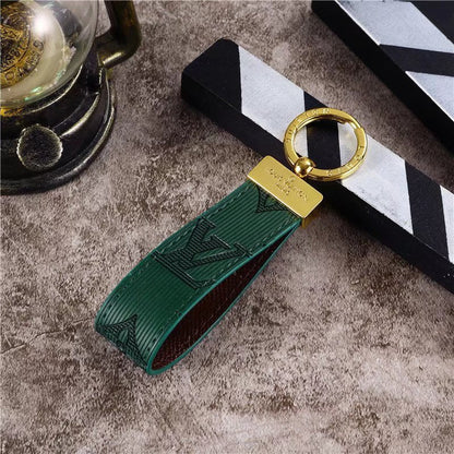 Luksus LV Monogram Keychain Collection - Levende farver med elegant guldhardware