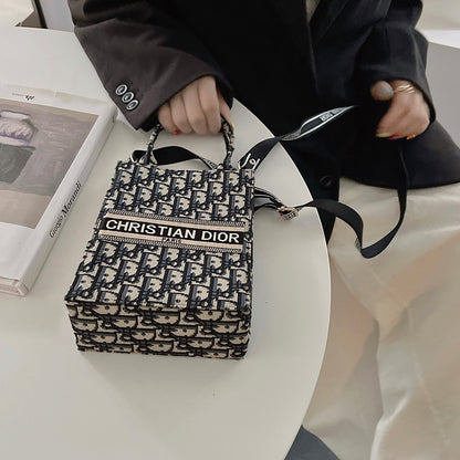 Klasický tote taška s popruhem Crossbody