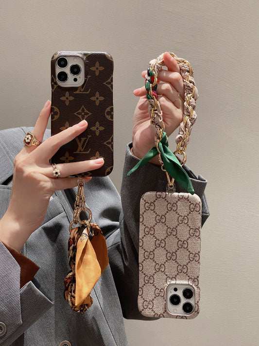 Custodia per iPhone del braccialetto di seta Lou