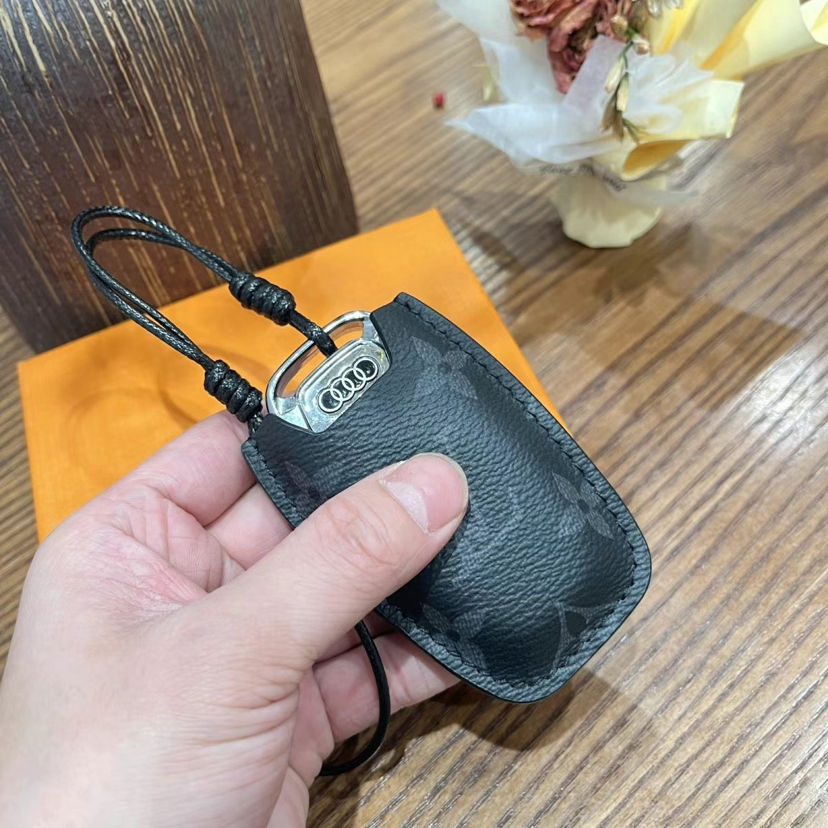 Luksuriøst smartnøkkeldeksel i skinn – designet for Audi, BMW, Benz & VW 🚗✨