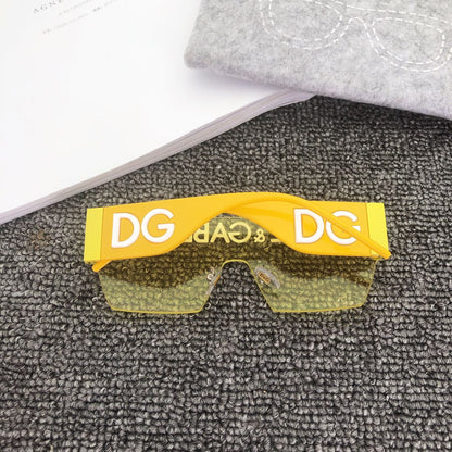 Heiße Modequadrat -Sonnenbrille