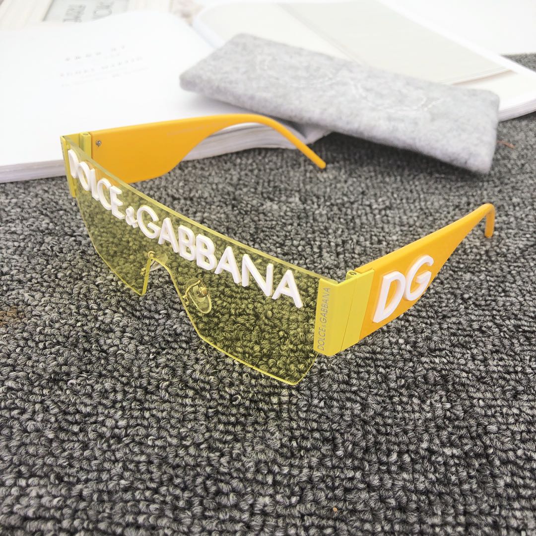 Heiße Modequadrat -Sonnenbrille