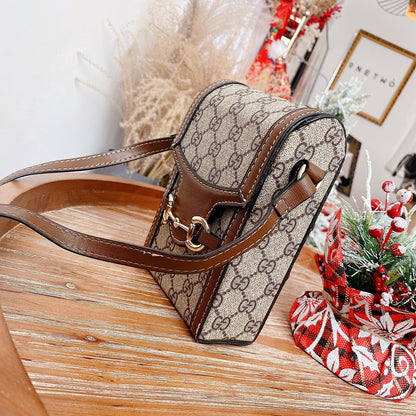 Δερμάτινη τσάντα crossbody
