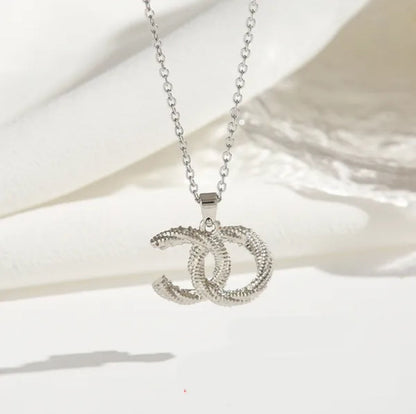 Collana di moda