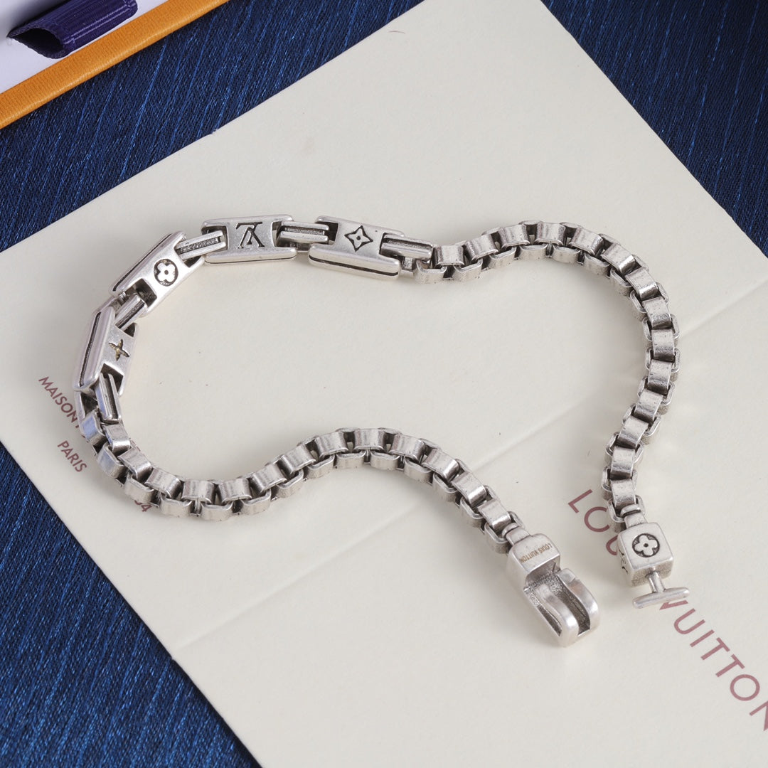 Fancy Love Bracelet