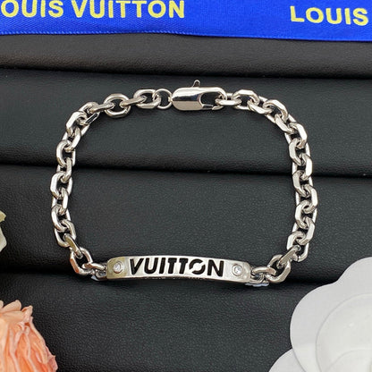 Gold Love Chain Bracelet