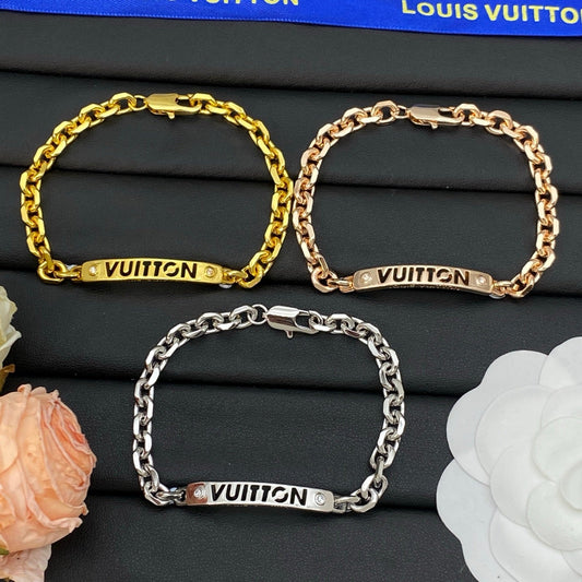 Gold Love Chain Bracelet
