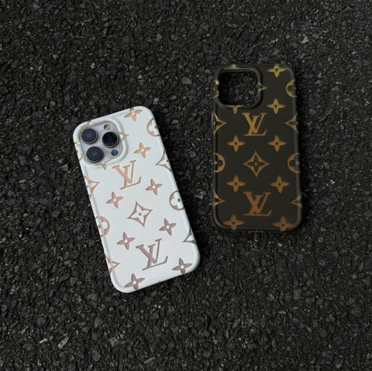 Custodia per telefono con monogramma L: sfumatura laser, massima raffinatezza💫
