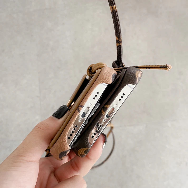 Il lusso incontra l'utilità: custodia per iPhone alla moda con tasca